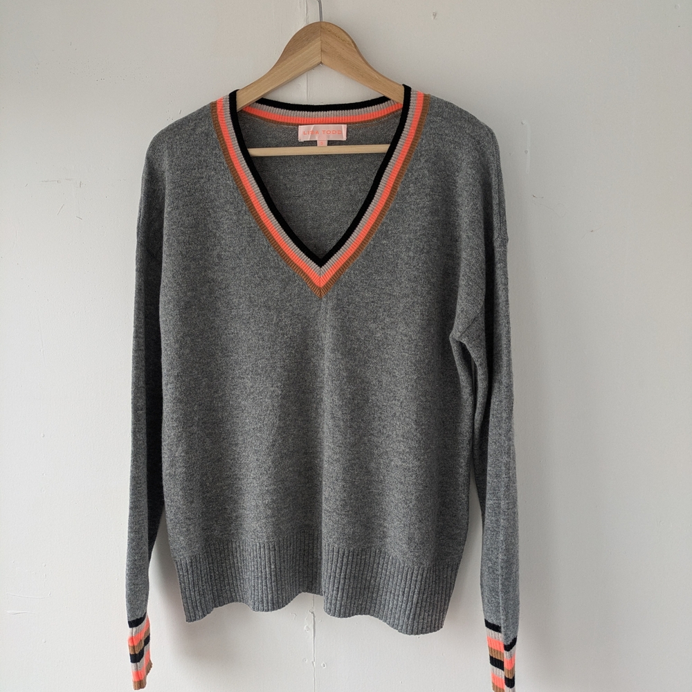 Lisa Todd 100% Cashmere Gray V-neck Sweater with Orange and Black Trim Size S